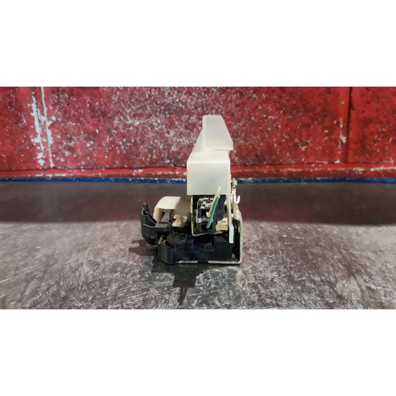 Recambio de cerra. puer. delantero derecha para renault megane i berlina hatchback (ba0) 1.9 dt alize | 01.96 - 12.97 1.9 dt ali