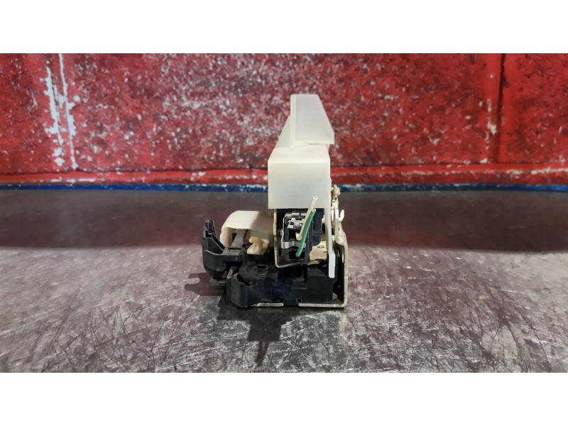 Recambio de cerra. puer. delantero derecha para renault megane i berlina hatchback (ba0) 1.9 dt alize | 01.96 - 12.97 1.9 dt ali