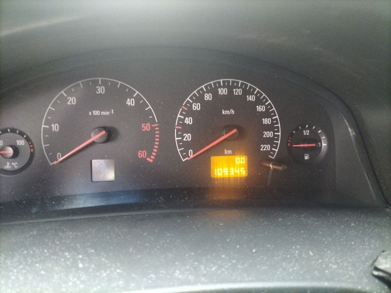 opel vectra c berlina del año 2002