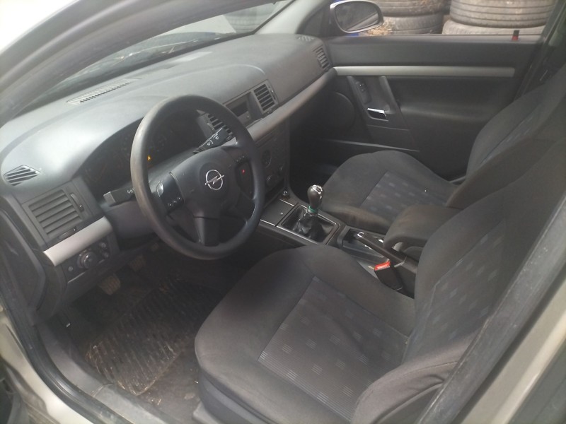 opel vectra c berlina del año 2002
