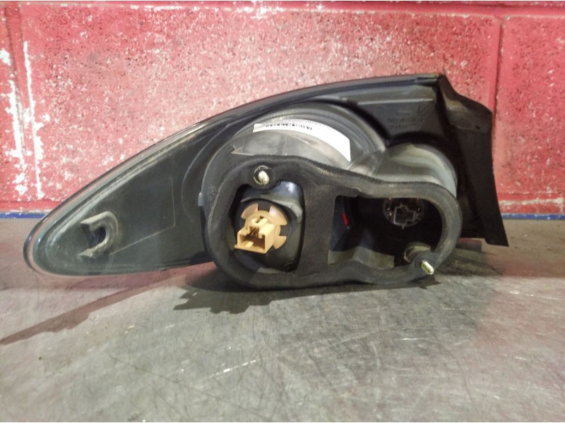 Recambio de piloto trasero derecho para mazda 6 berlina (gg) 2.0 diesel cat | 0.02 - ... 2.0 diesel cat | 0.02 - ... referencia 