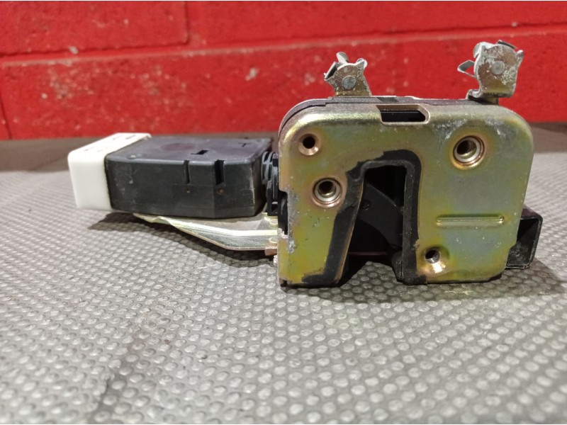 Recambio de cerradura puerta delantera izquierda para volvo v40 familiar 1.9 diesel | 0.95 - 0.05 1.9 diesel | 0.95 - 0.05 refer