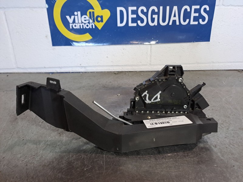 Recambio de cerradura puerta delantera derecha para ford focus 1.6 trend referencia OEM IAM 2S4AA1812GA  