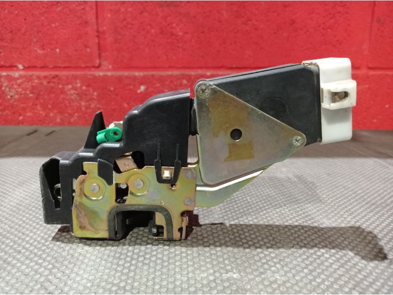 Recambio de cerradura puerta delantera izquierda para volvo v40 familiar 1.9 diesel | 0.95 - 0.05 1.9 diesel | 0.95 - 0.05 refer