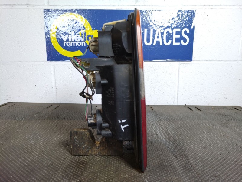 Recambio de piloto trasero izquierdo para suzuki vitara cabrio (et, ta) 1.6 i 16v referencia OEM IAM    Recambio de piloto trasero izquierdo para suzuki vitara cabrio (et, ta) 1.6 i 16v referencia OEM IAM