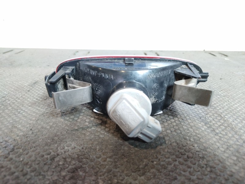 Recambio de faro antiniebla trasero derecho para peugeot 206 berlina xn referencia OEM IAM    Recambio de faro antiniebla trasero derecho para peugeot 206 berlina xn referencia OEM IAM