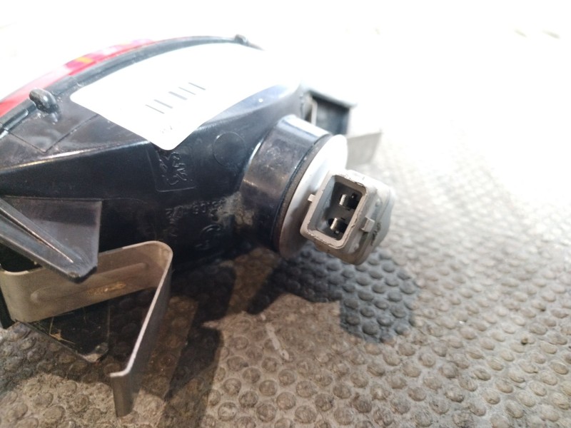 Recambio de faro antiniebla trasero derecho para peugeot 206 berlina xn referencia OEM IAM    Recambio de faro antiniebla trasero derecho para peugeot 206 berlina xn referencia OEM IAM