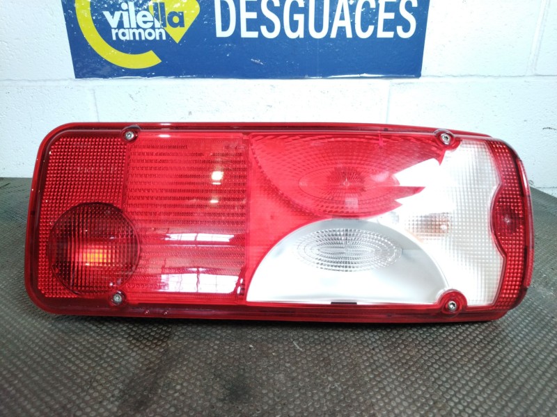 Recambio de piloto trasero derecho para mercedes sprinter 313 cdi largo 3.5t referencia OEM IAM    Recambio de piloto trasero derecho para mercedes sprinter 313 cdi largo 3.5t referencia OEM IAM