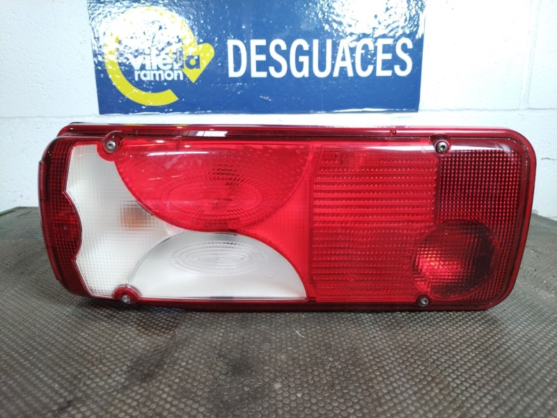 Recambio de piloto trasero izquierdo para mercedes sprinter 313 cdi largo 3.5t referencia OEM IAM    Recambio de piloto trasero izquierdo para mercedes sprinter 313 cdi largo 3.5t referencia OEM IAM