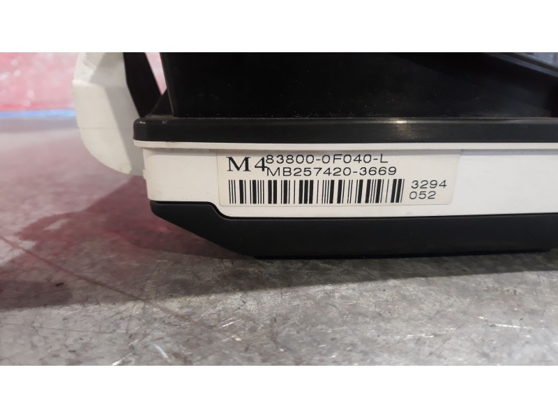 Recambio de cuadro instrumentos para toyota corolla verso (r1) 1.8 luna | 02.04 - 12.09 1.8 luna | 02.04 - 12.09 referencia OEM 