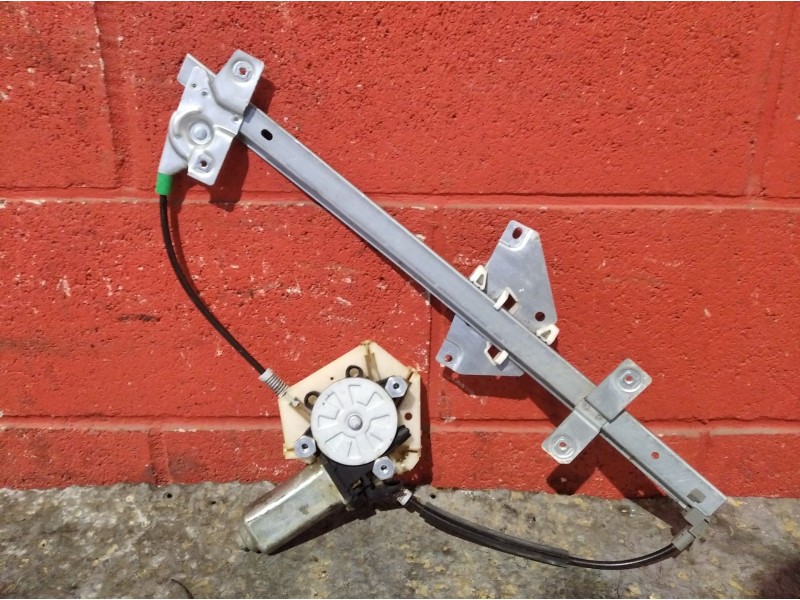 Recambio de elevalunas delantero derecho para volvo v40 familiar 1.9 diesel | 0.95 - 0.05 1.9 diesel | 0.95 - 0.05 referencia OE