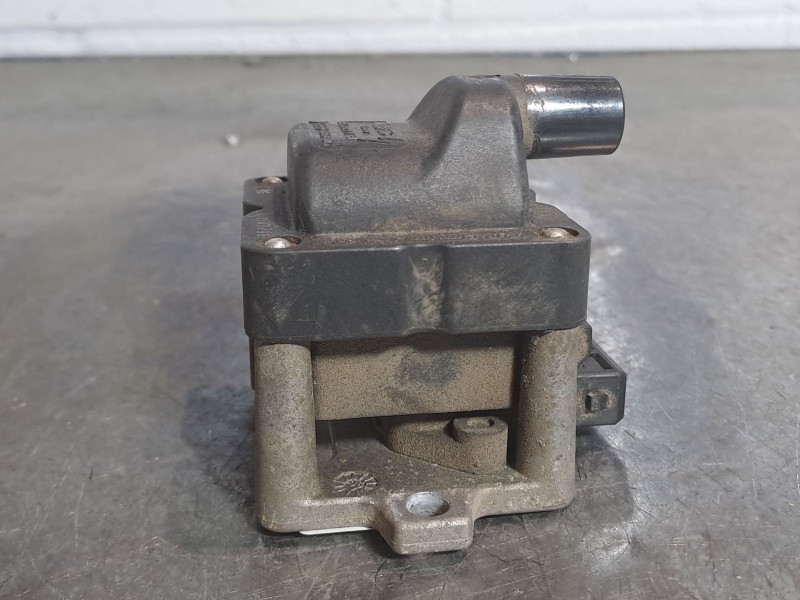 Recambio de bobina encendido para seat ibiza (6k) 1.4 | 0.93 - ... 1.4 | 0.93 - ... referencia OEM IAM   