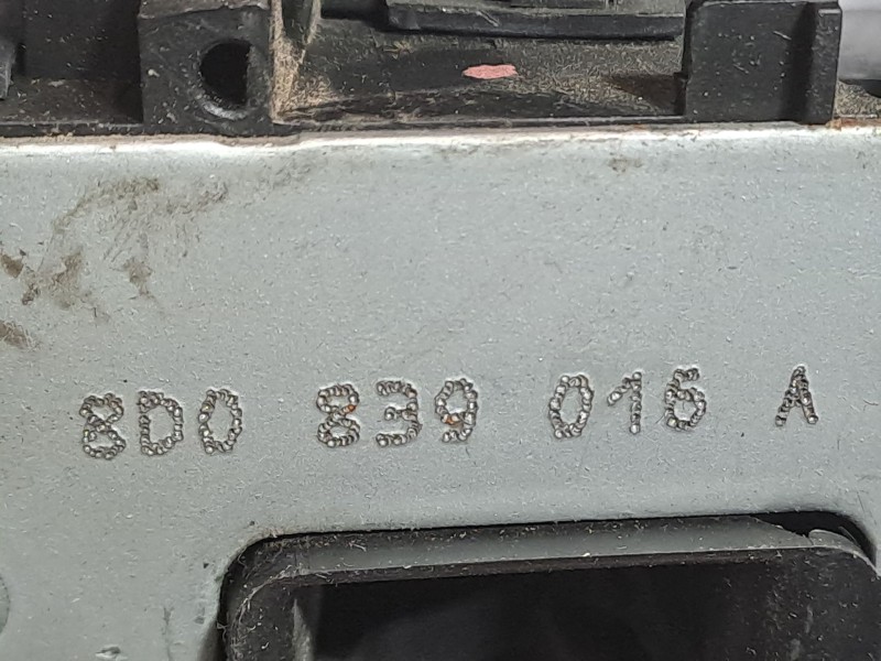 Recambio de cerradura puerta trasera derecha para audi a4 avant (b5) referencia OEM IAM    Recambio de cerradura puerta trasera derecha para audi a4 avant (b5) referencia OEM IAM