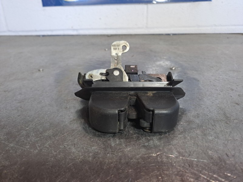Recambio de cerradura maletero porton para audi a4 avant (b5) referencia OEM IAM    Recambio de cerradura maletero porton para audi a4 avant (b5) referencia OEM IAM