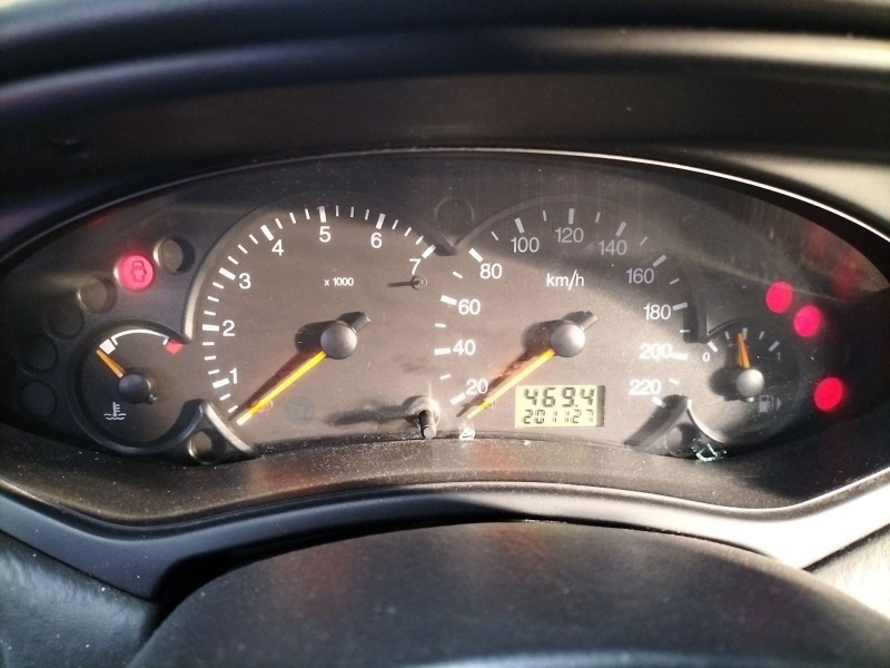 ford focus berlina (cak)  | 0.98 - 0.04 del año 2000