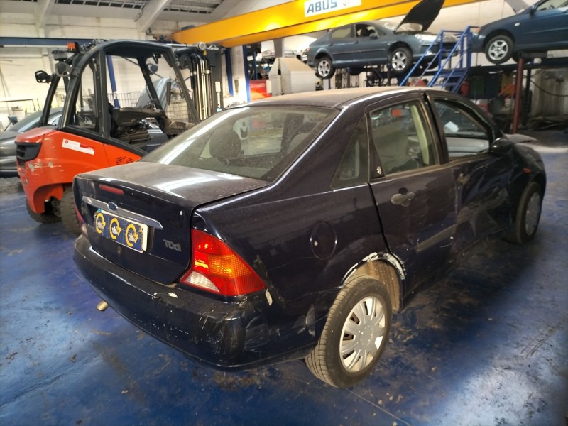 ford focus berlina (cak)  | 0.98 - 0.04 del año 2000