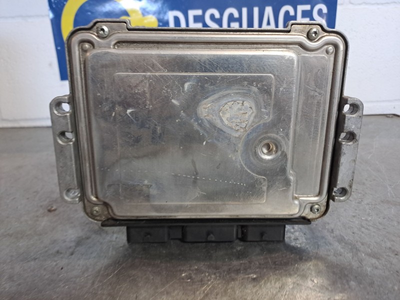 Recambio de centralita motor uce para nissan primera berlina (p12)  | 0.01 - 0.07  | 0.01 - 0.07 referencia OEM IAM 0281011646  