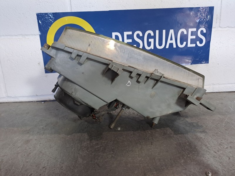 Recambio de faro derecho para nissan primera berl./familiar (p10/w10) 1.6 referencia OEM IAM   