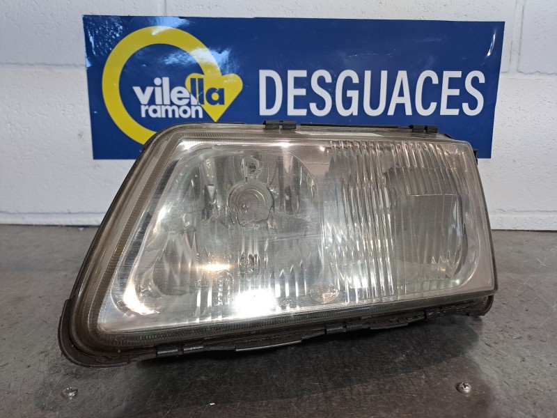 Recambio de faro izquierdo para audi a3 (8l) 1.9 tdi ambiente referencia OEM IAM   