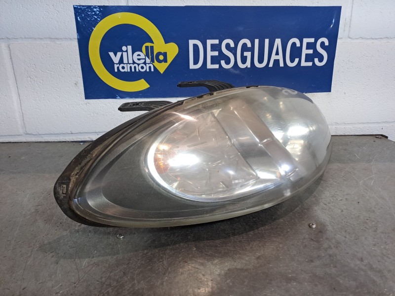 Recambio de faro derecho para daewoo lacetti 1.6 cat referencia OEM IAM   