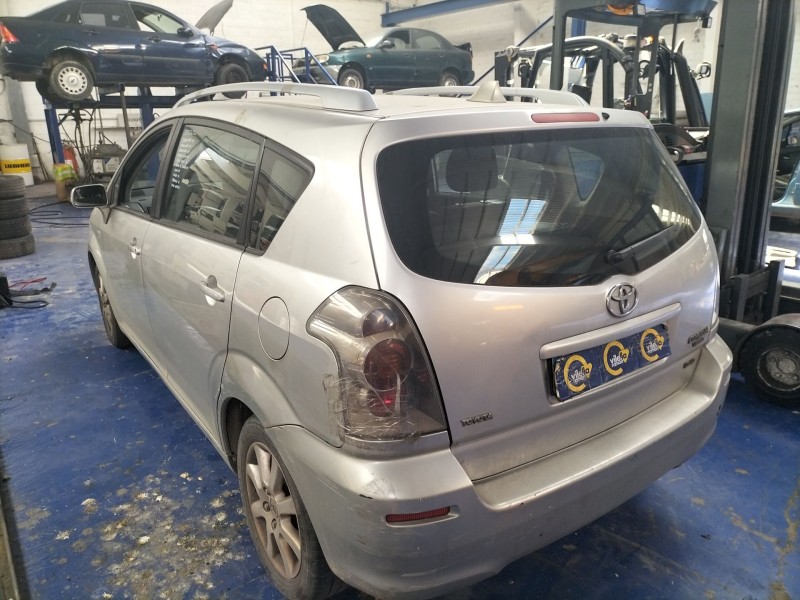 toyota corolla verso (r1) del año 2005