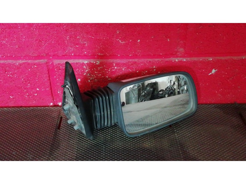 Recambio de retrovisor derecho para peugeot 205 205 gl 1.1 referencia OEM IAM MANUAL  