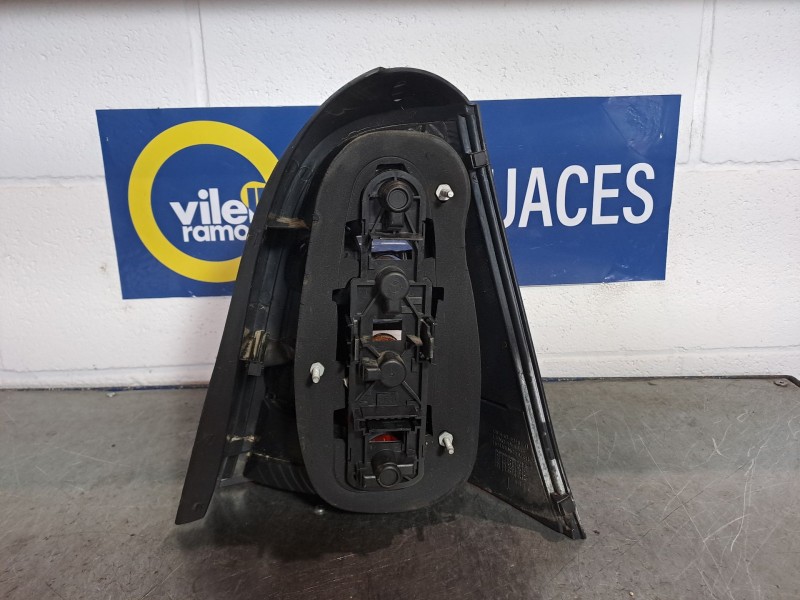 Recambio de piloto trasero izquierdo para mercedes clase a (w168) 1.7 cdi diesel cat referencia OEM IAM    Recambio de piloto trasero izquierdo para mercedes clase a (w168) 1.7 cdi diesel cat referencia OEM IAM