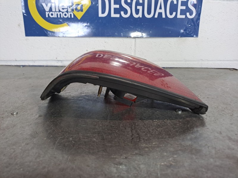 Recambio de piloto trasero izquierdo para nissan primera berl./familiar (p10/w10) 1.6 referencia OEM IAM   