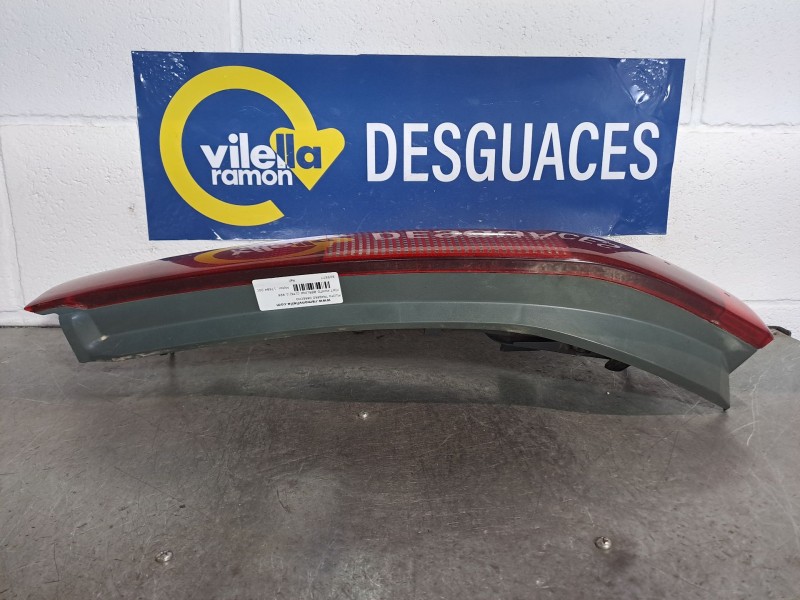 Recambio de piloto trasero derecho para fiat punto berlina (176) 1.2 cat referencia OEM IAM   