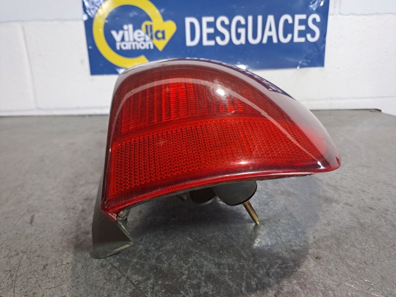 Recambio de piloto trasero derecho para fiat punto berlina (176) 1.2 cat referencia OEM IAM   