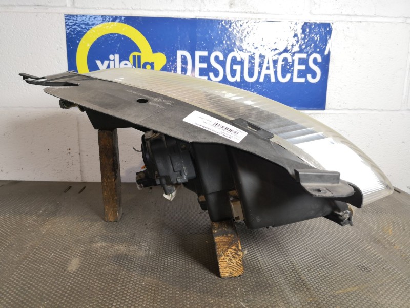 Recambio de faro izquierdo para citroen xsara picasso 1.6 referencia OEM IAM   