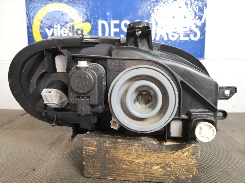 Recambio de faro izquierdo para citroen saxo 1.5 diesel referencia OEM IAM   
