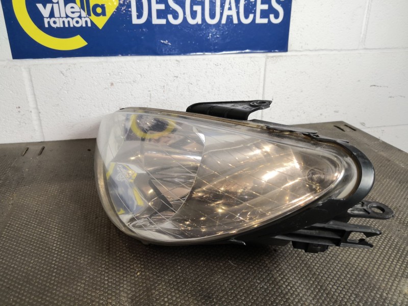 Recambio de faro izquierdo para peugeot 206 berlina e-music referencia OEM IAM    Recambio de faro izquierdo para peugeot 206 berlina e-music referencia OEM IAM