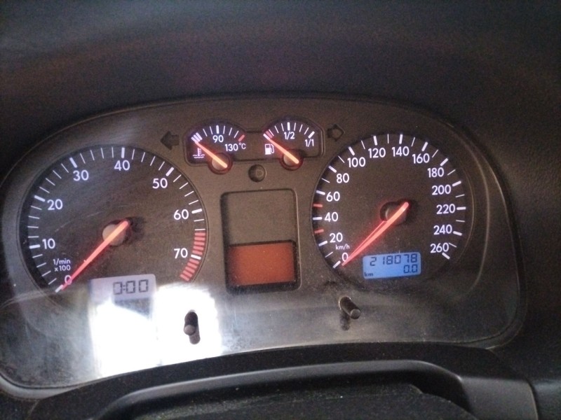 volkswagen golf iv berlina (1j1) del año 2000 volkswagen golf iv berlina (1j1) del año 2000