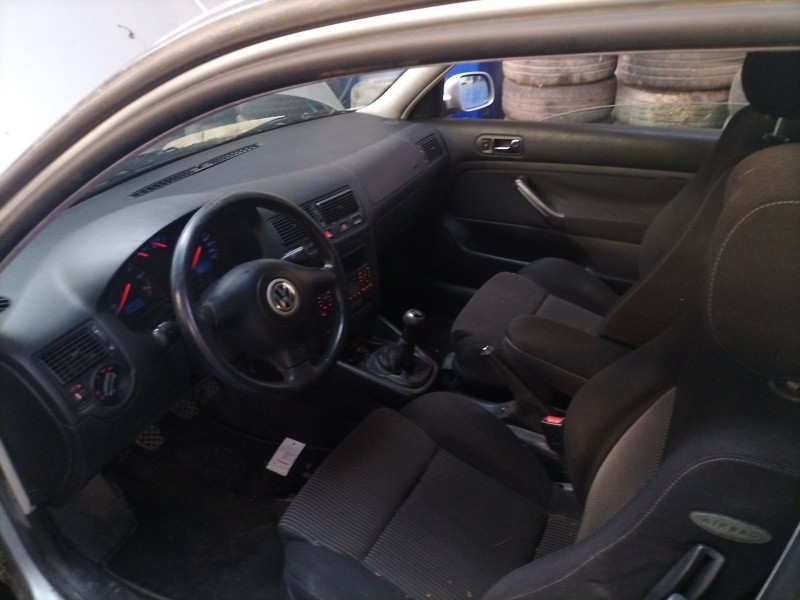 volkswagen golf iv berlina (1j1) del año 2000 volkswagen golf iv berlina (1j1) del año 2000