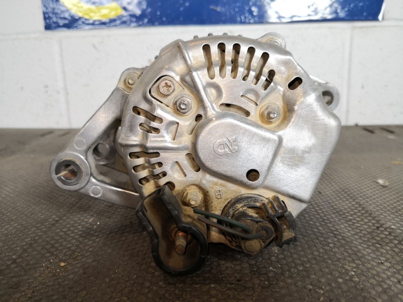 Recambio de alternador para chrysler voyager (gs) 2.4 i referencia OEM IAM   