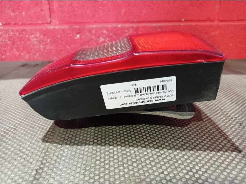 Recambio de piloto trasero derecho para volvo v40 familiar 1.9 diesel | 0.95 - 0.05 1.9 diesel | 0.95 - 0.05 referencia OEM IAM 