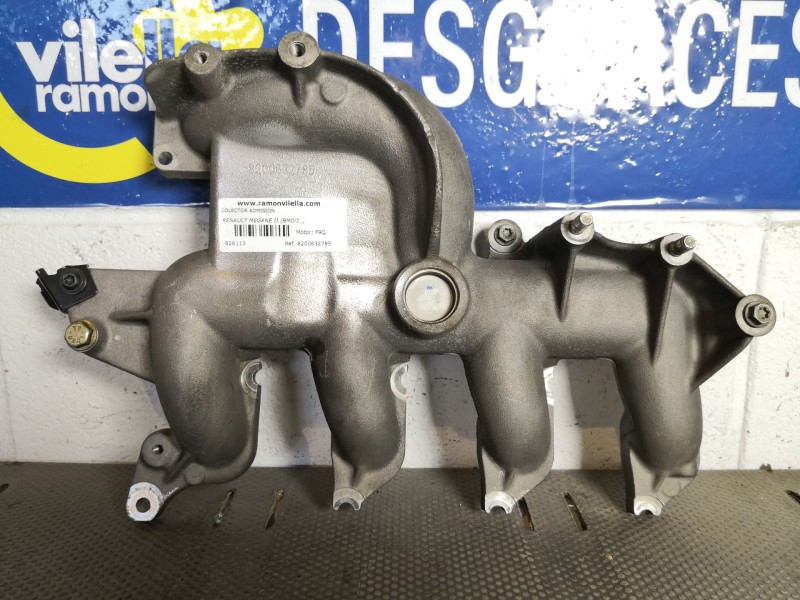 Recambio de colector admision para renault megane ii (bm0/1_, cm0/1_) 1.9 dci referencia OEM IAM 8200632785  