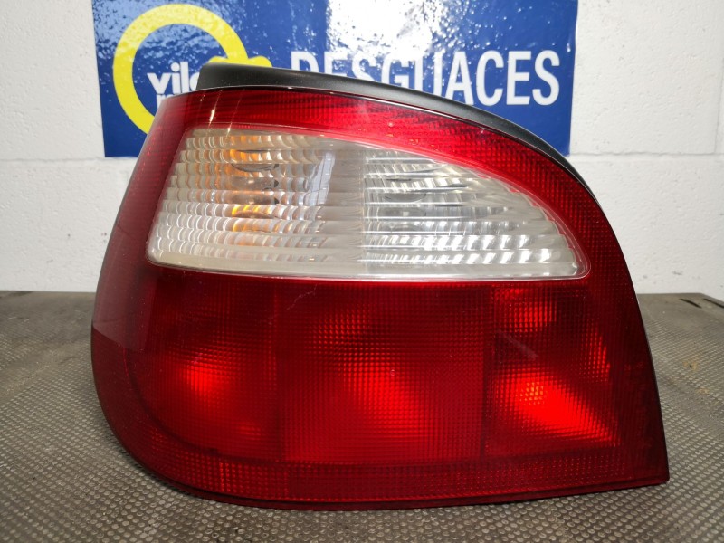 Recambio de piloto trasero izquierdo para reanult megane referencia OEM IAM 7700428320   Recambio de piloto trasero izquierdo para reanult megane referencia OEM IAM 7700428320