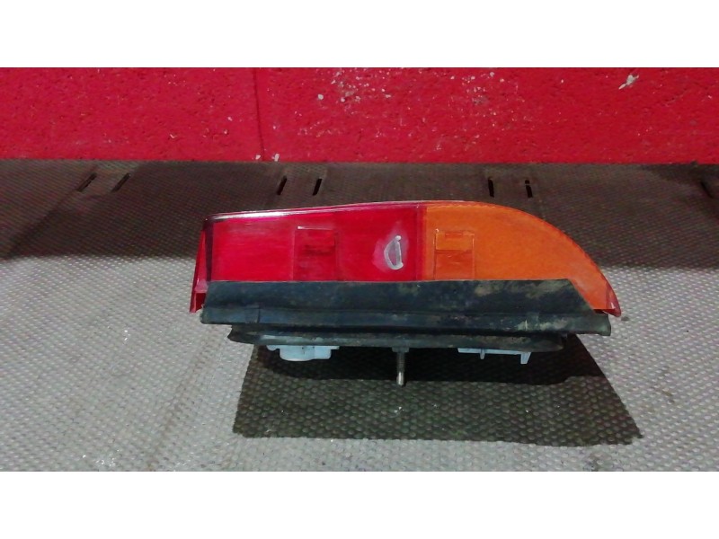 Recambio de piloto trasero derecho para peugeot 205 205 gl 1.1 referencia OEM IAM   