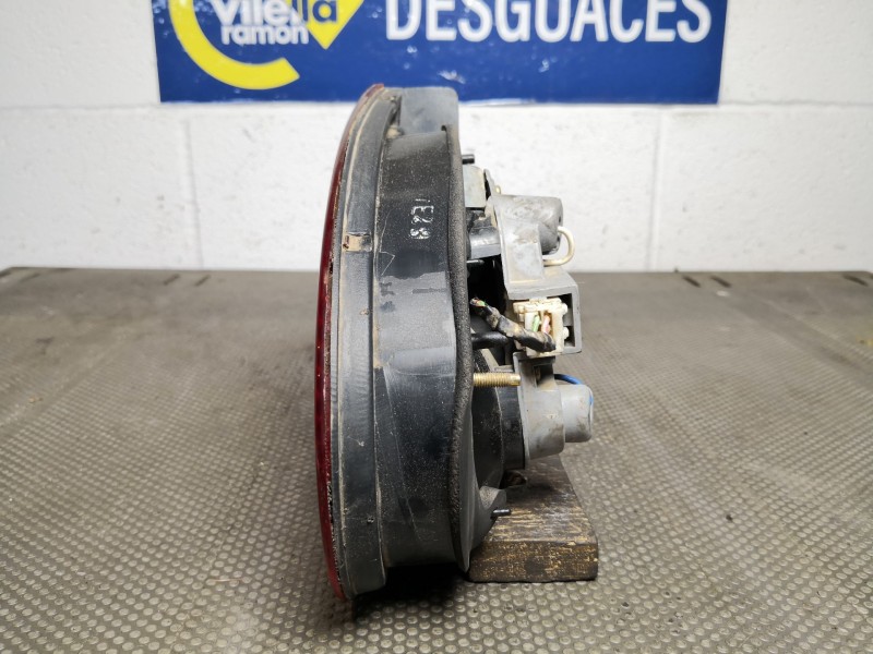 Recambio de piloto porton izquierdo para daewoo lanos referencia OEM IAM   