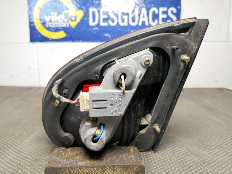 Recambio de piloto porton izquierdo para daewoo lanos referencia OEM IAM   