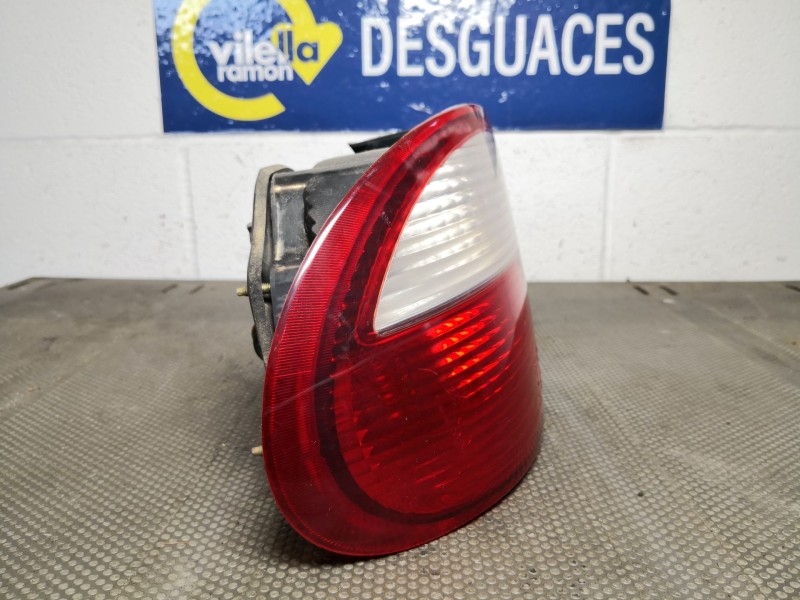 Recambio de piloto trasero izquierdo para daewoo lanos referencia OEM IAM   