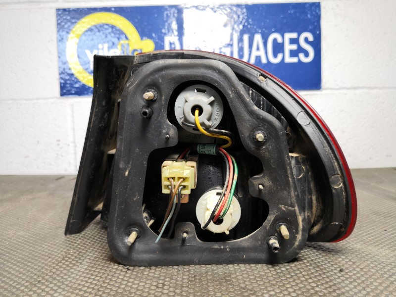 Recambio de piloto trasero izquierdo para daewoo lanos referencia OEM IAM   