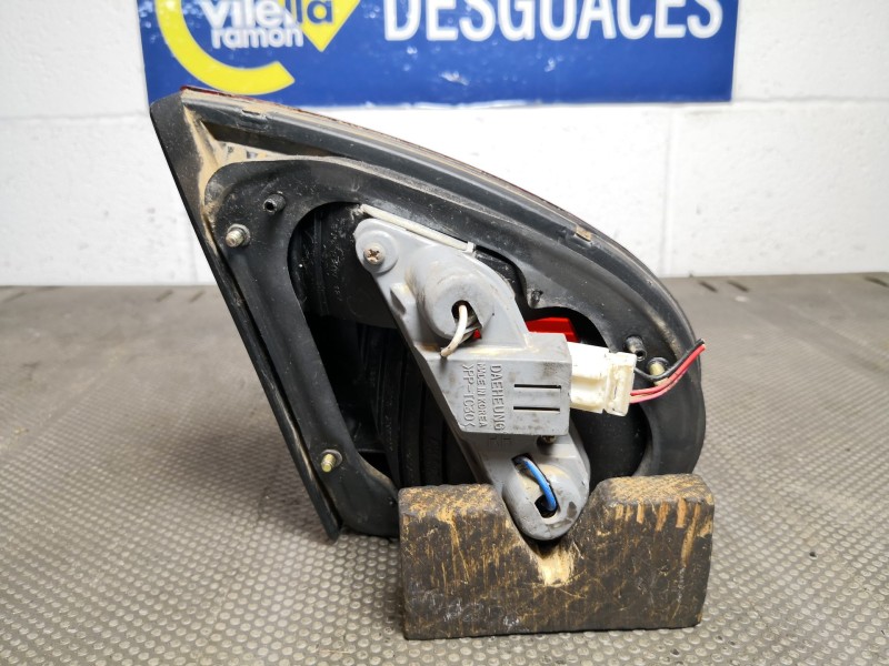 Recambio de piloto porton derecho para daewoo lanos referencia OEM IAM   