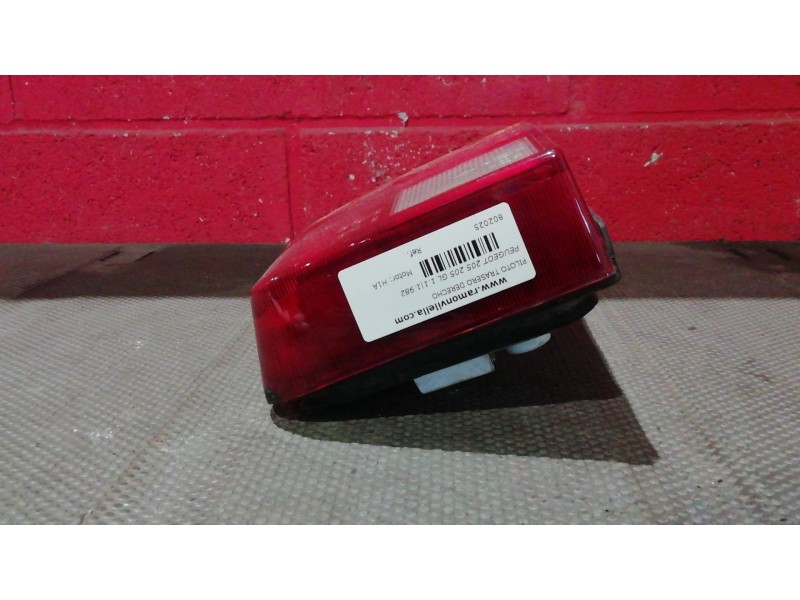 Recambio de piloto trasero derecho para peugeot 205 205 gl 1.1 referencia OEM IAM   