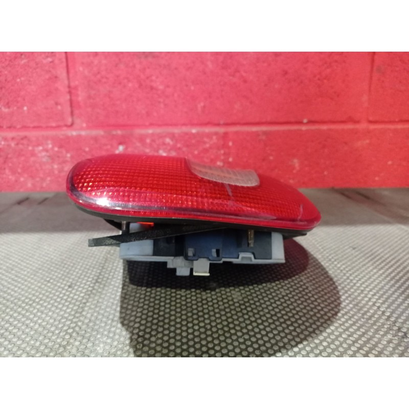 Recambio de piloto trasero derecho para volvo v40 familiar 1.9 diesel | 0.95 - 0.05 1.9 diesel | 0.95 - 0.05 referencia OEM IAM 