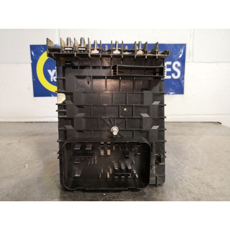 Recambio de caja reles fusibles para volkswagen golf v berlina (1k1) 1.9 tdi | 0.03 - ... 1.9 tdi | 0.03 - ... referencia OEM IA