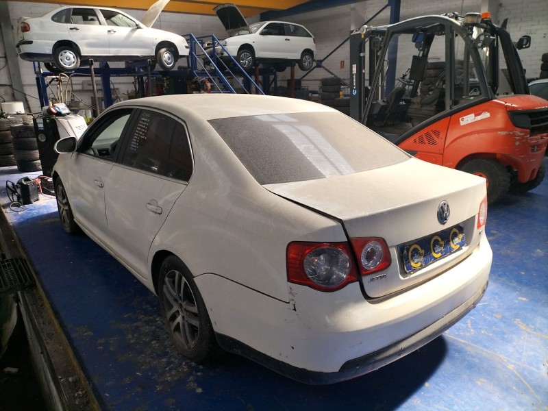 volkswagen jetta (1k2)  | 0.05 - ... del año 2005