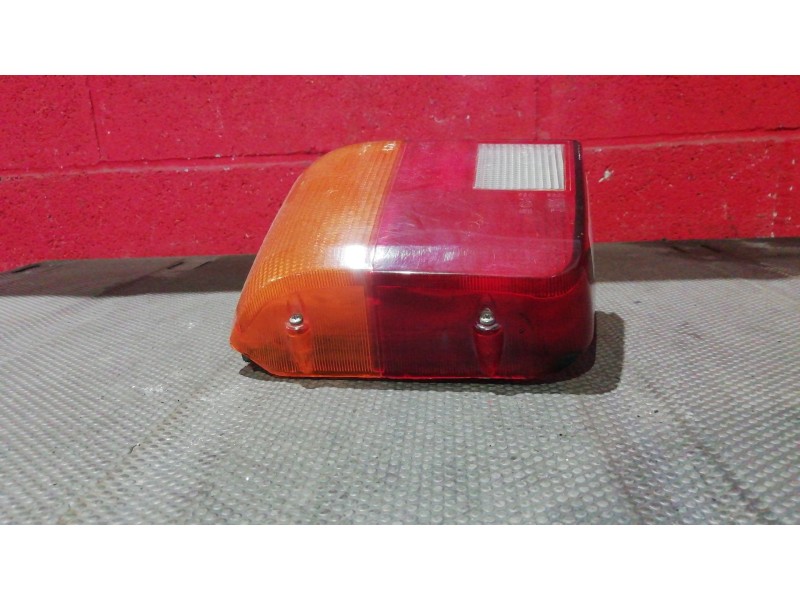 Recambio de piloto trasero derecho para peugeot 205 205 gl 1.1 referencia OEM IAM   